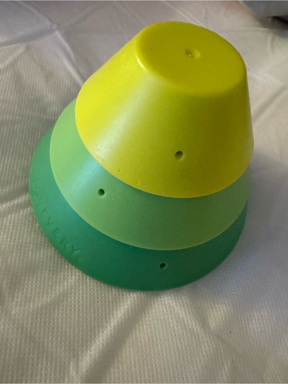 Lovevery Stackable Montessori Cups Set - Green & Yellow